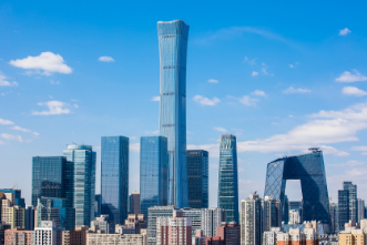 北京空气质量靠近长三角，，退出污染“双高”群 | 北大研究报告