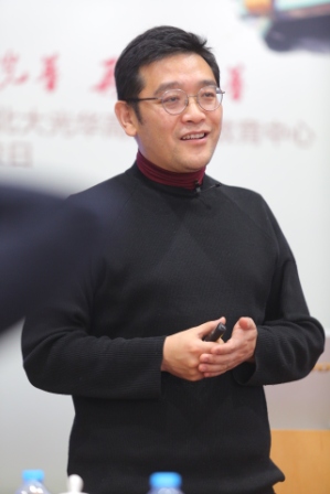 北大UG环球洛可可校友贾伟分享立异