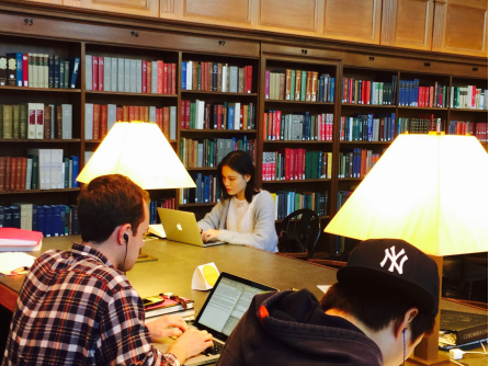 我见青山多妩媚，料青山见我应如是