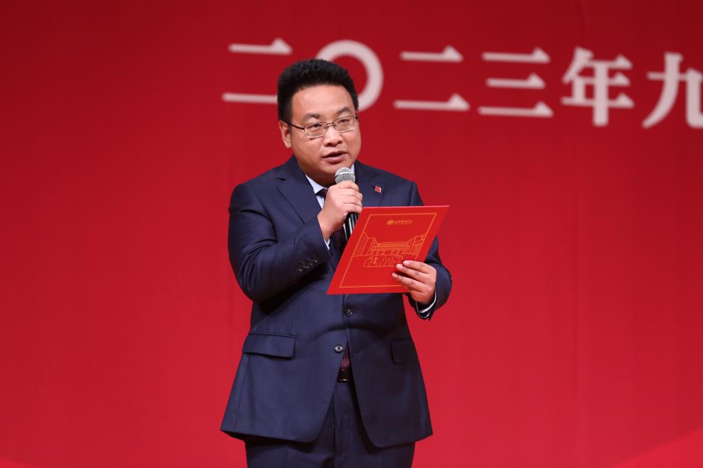 D001B94835E0615C472513F27AA_7EE9D1A7_8805