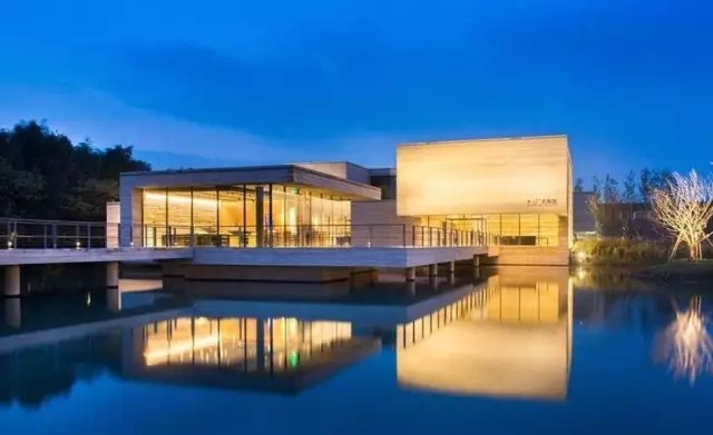 5E3BAC561E613EB3C433702BFFF_7DCE5116_1DE06