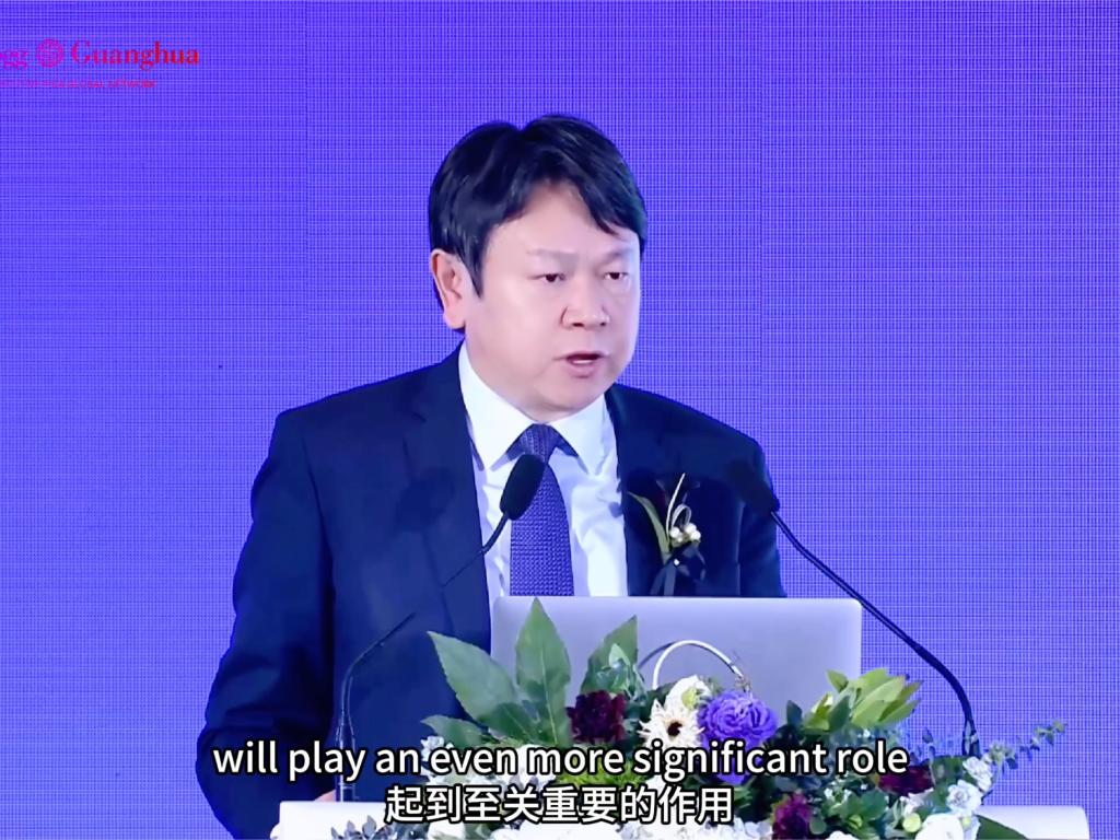 UG环球治理学院院长刘俏主旨讲话